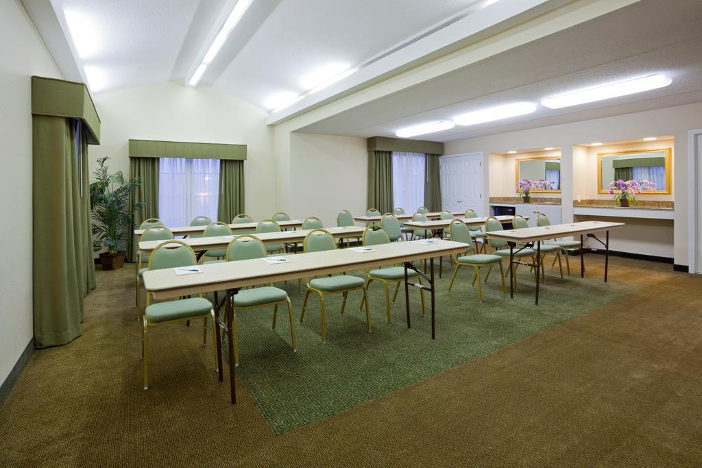La Quinta Inn Chicago Oakbrook Terrace Bagian luar foto