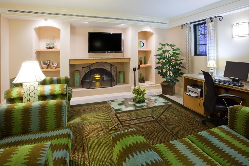 La Quinta Inn Chicago Oakbrook Terrace Bagian luar foto