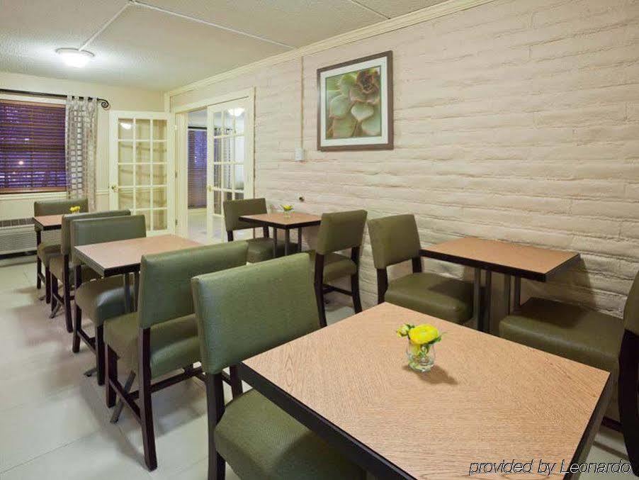 La Quinta Inn Chicago Oakbrook Terrace Bagian luar foto